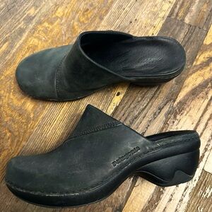 Patagonia Black Leather Mules